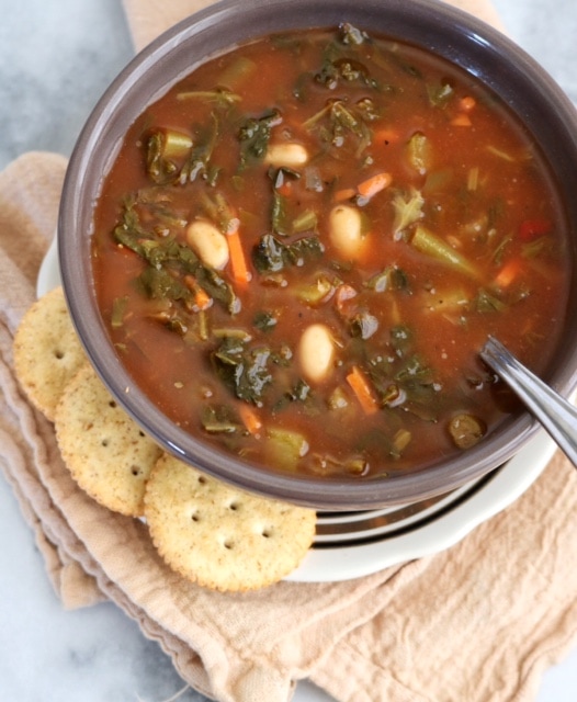Crockpot Vegetable & White Bean Soup