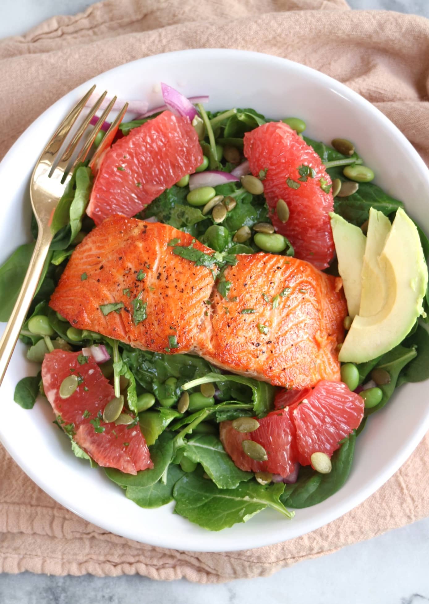 Grapefruit Salmon Salad | The Nutrition Adventure